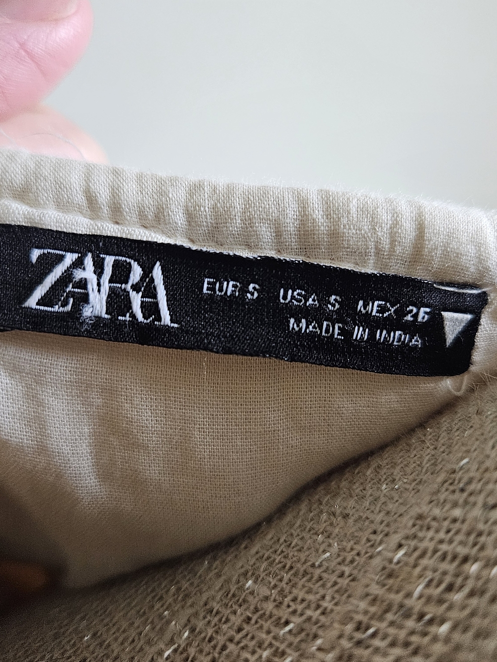 Zara Cream Embroidered Floral Vest with Dusty Rose Accents - Picture 5 of 6